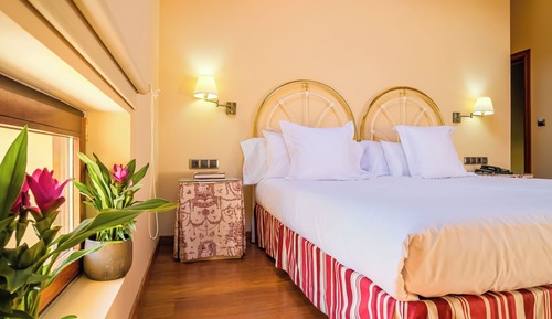 Comfort Room, Hill View