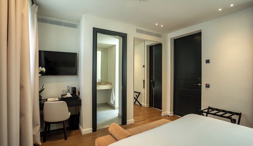 Deluxe Double or Twin Room, 1 King Bed, City View