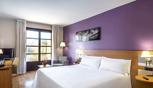 Superior Double Room (2 adultos)