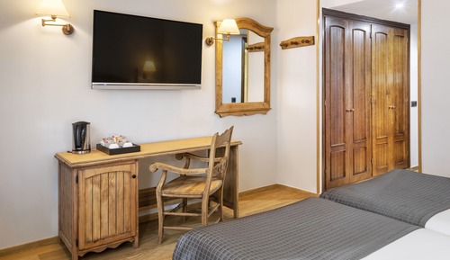 Melia Communicated Room