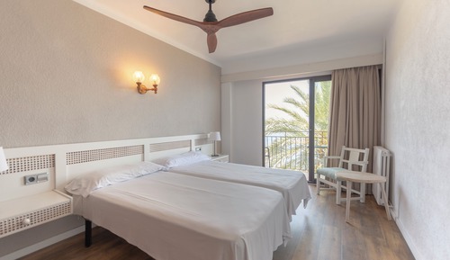 Double Room, Balcony, Sea View