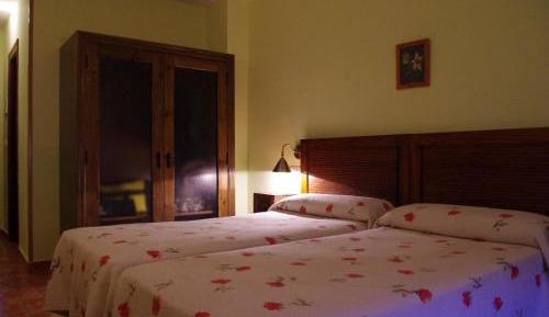One-Bedroom Apartment (5 Adults)