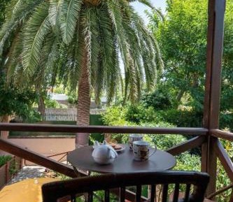 Studio with Garden View