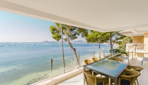 Three-Bedroom Apartment with Water View