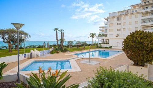 Two-Bedroom Deluxe Apartment with Ocean View