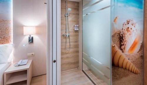 Double or Twin Room with City View