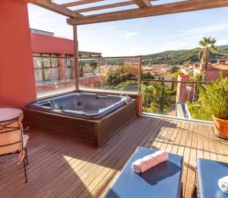 Suite with Private Jacuzzi