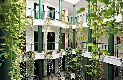Parque Alcosa Hotel | Apartamentos Vértice Bib Rambla