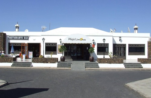 Playa Blanca Hotel | Bungalows Playa Limones