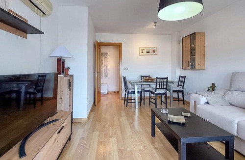 Torre de Benagalbon Apartment | On the coastal hills of Rincon de la Victoria welcomes you this large and comfortable apartment with