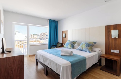 Peguera Hostel | Hostal Neptuno