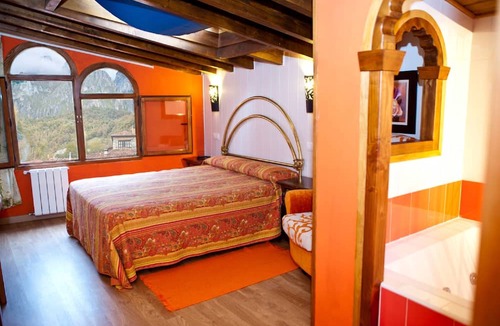 Lon Hotel | Posada Peñas Arriba