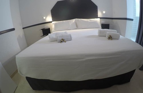 San Vicente Hostel | Hostal Hom Museo