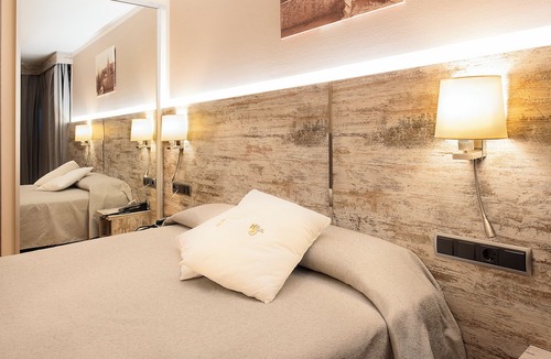 Sant Julia de Ramis Hotel | Hotel Palau de girona