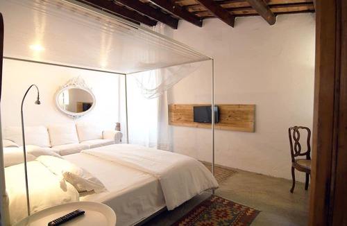 Mont-Ras Bed & Breakfast | Le Rondini