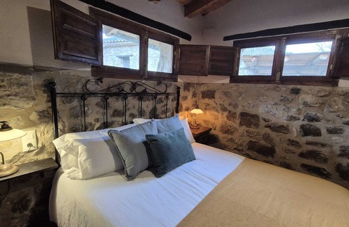 Montagut House | Masia Rural Can Pei
