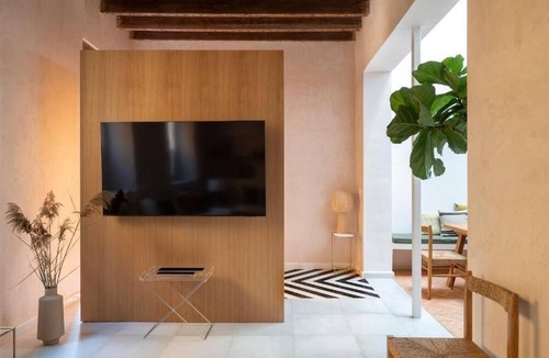 Triana House | OM Home