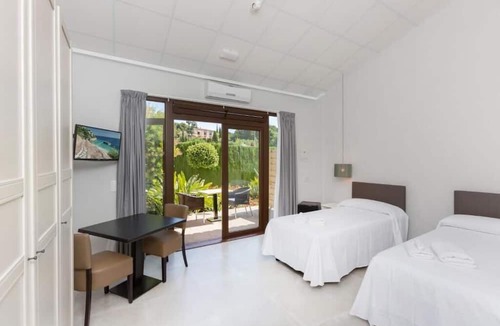 Javea Hostel | Hostal Xabina Javea
