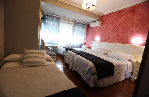Oeste Hostel | Hostal Goya Suites