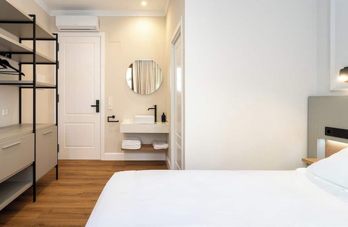 Vinaros Bed & Breakfast | Art Experience H. Boutique
