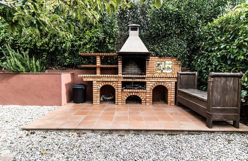 Perelada Villa | Beautiful private villa for 7 people with WIFI, A/C, private pool, TV, patio and parking
