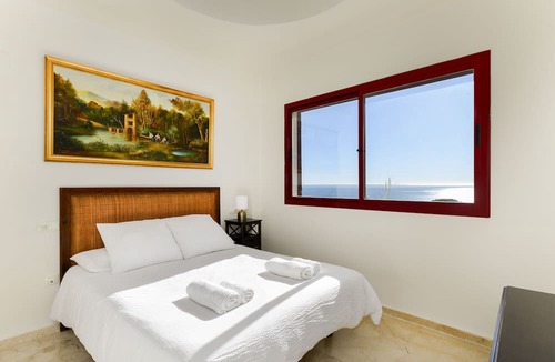 Bahia de Casares Apartment | Apartment "Ático Sueño de Casares" with Sea View, Private Terrace & Wi-Fi