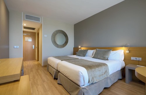 Este-Alcosa-Torreblanca Hotel | Hotel M.A. Sevilla Congresos