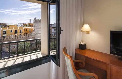 Leon XIII-Los Naranjos Hotel | Exe Sevilla Macarena