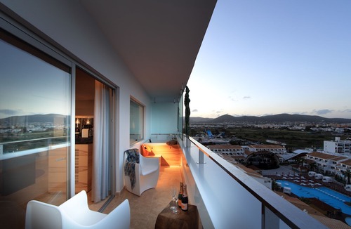 Sant Jordi de Ses Salines Hotel | Ushuaia Ibiza Beach Hotel