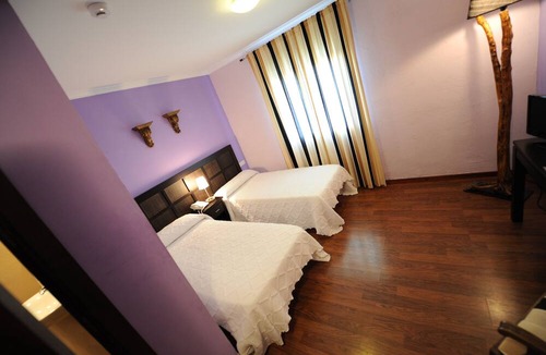 Valverde del Camino Hotel | Hotel Montearoma