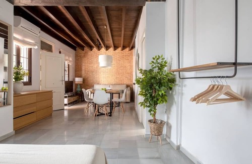 Triana Apartment | Hommyhome Triana Boutique Apartments 002 Venerable