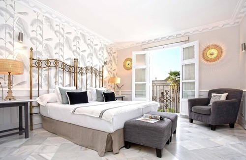 Santa Cruz Apartment | Genteel Home San Fernando