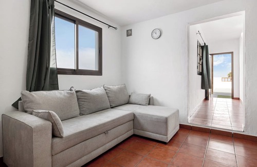 Soo Apartment | Vacation Home Diego with Sea View, Garden & Wi-Fi