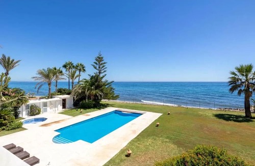 Atalaya-Isdabe House | The Palace