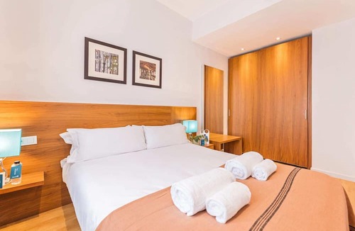 Sant Antoni Apartment | Sweett | Villarroel 411