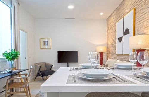Feria Apartment | Genteel Home Feria V