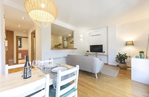 Barri Vell Apartment | Bravissimo Sant Pau, cozy 2-bedroom apartment in the centre
