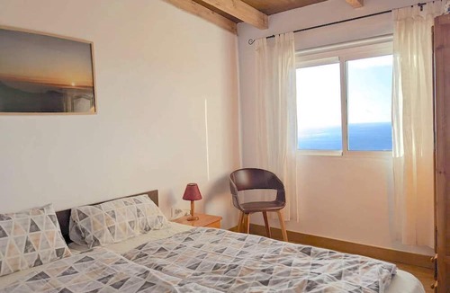 Las Arenas Apartment | Apartment on a green finca with views of the sea and the mountains