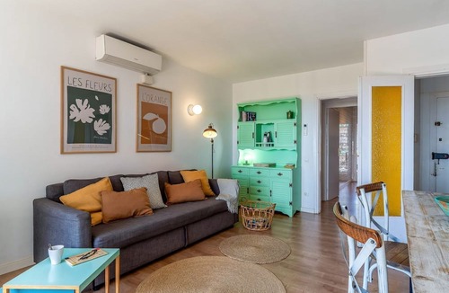 Castelldefels Apartment | Wonderful beachfront apartment/beach view balcony
