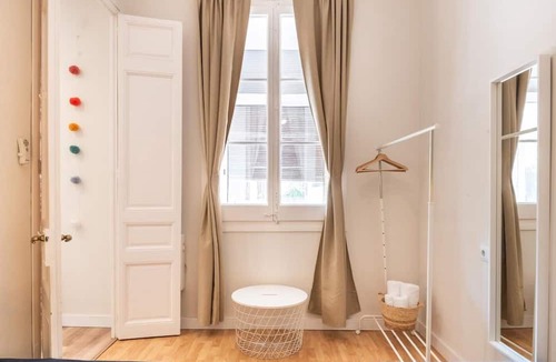 L'Antiga Esquerra de l'Eixample Apartment | Sunny central apartment with a 100m2 city oasis