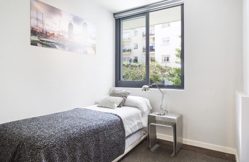 Sant Gervasi Apartment | My Space Barcelona: 2 Apartments with Private Pool in Sant Gervasi for 20 people