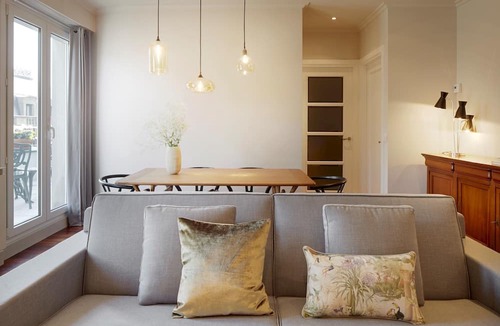San Sebastian Centro Apartment | Garibay Terrace by FeelFree Rentals