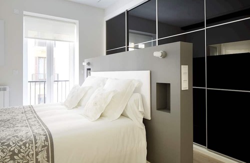 Gros Apartment | Zurriola Zinema by FeelFree Rentals