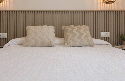 Grao de Gandia Apartment | Condo decorated in modern style, with wifi. - only families