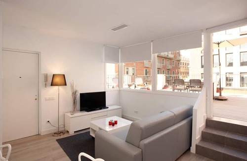 la Vila de Gracia Apartment | Stylish attic with private terrace