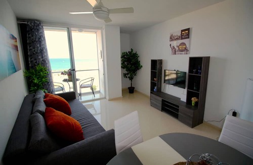 Raval Roig Apartment | APARTAMENTO POSTIGUET CON BALCON