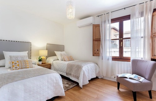 Central District Apartment | Genteel Home Piedra Santa