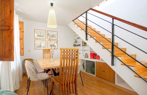 Central District Apartment | Genteel Home Piedra Santa