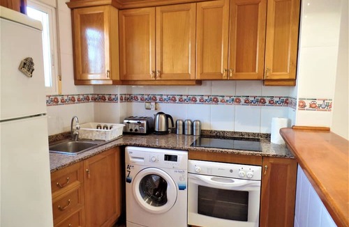 La Zenia Apartment | Spanish style apt close to 3 beaches & 3 golf courses. Wi Fi & Sat TV, Air con