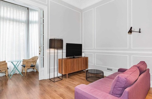 Eixample Apartment | Gaudi Style apartment Barcelona
